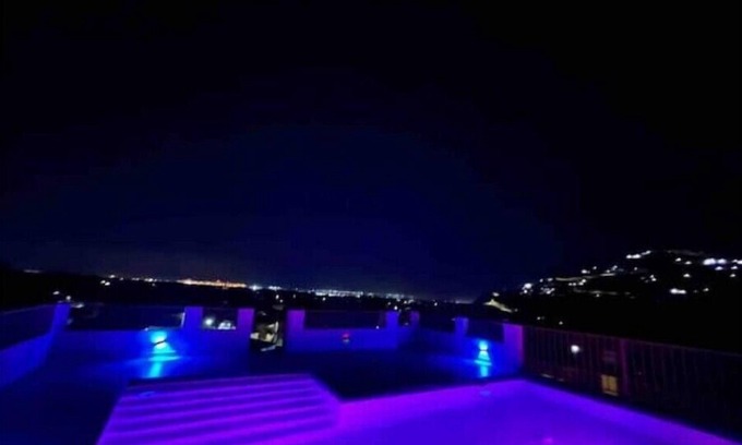Molynes Gardens Condominio | Quiet , pool, gated,security