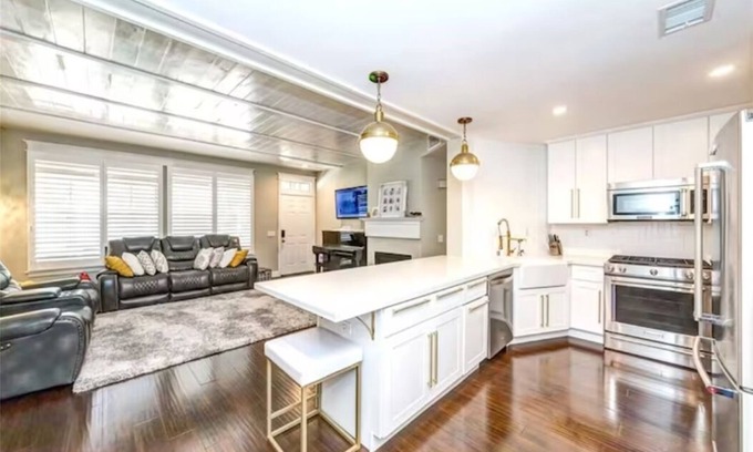 La Habra Condominio | Quiet private place