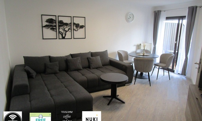 Schnetzenhausen Apartamento | Quiet residential area in Friedrichshafen-Manzell