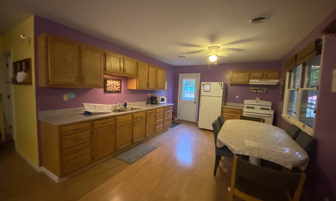 Caneadea Cabina | Quiet retreat in the woods, separate dwellings, perfect for gatherings!