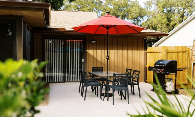 Port Orange Casa | Quiet retreat with private yard and salt water pool near Daytona Shores