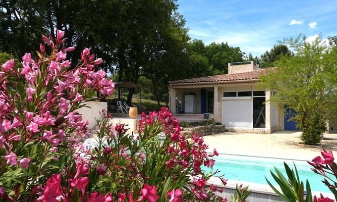 Le Puy-Sainte-Reparade Casa | Habitación tranquila en la colina
