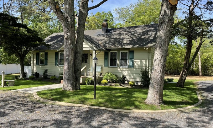 Egg Harbor Township Casa | Quiet secluded home~ minutes from Ocean City boardwalk and beaches