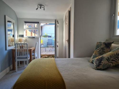 Exeter Apartamento | Quiet self contained studio flat near town centre and university