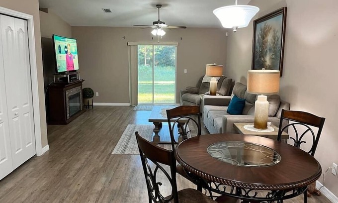 Citrus Springs Apartamento | Quiet Snowbird Retreat: Comfy, Clean, Affordable