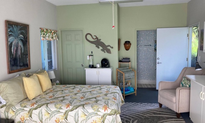 Kehena Apartamento | Quiet Studio Vacation Rental on the Beautiful Puna Coast