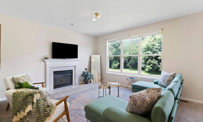 Mitchell Casa | Quiet Suburban Home with Cozy 70's Art-Deco Flair