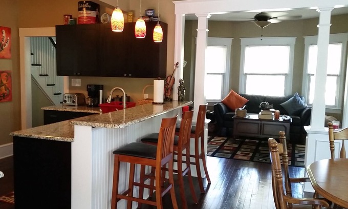 Linwood Casa | Quiet & Tasteful 1920's Home in Desirable Linwood