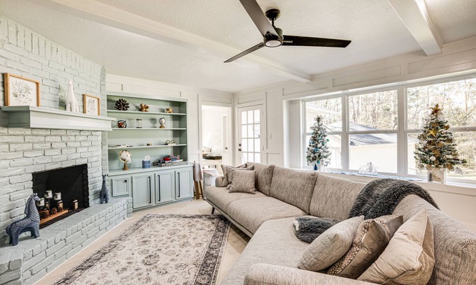 Conroe Casa | Quiet Texas Vacation Rental ~ 5 Mi to Lake Conroe!