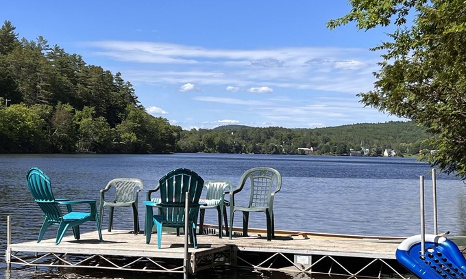 Mount Vernon Casa | Quiet three bedroom lakefront retreat with over an acre, and 250 feet lakefront!