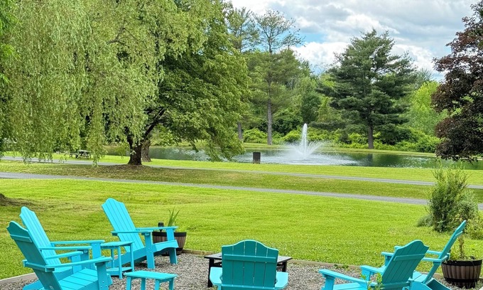 Athens Casa | Quiet Upstate Escape by the Pond – Nature & Serenity Await