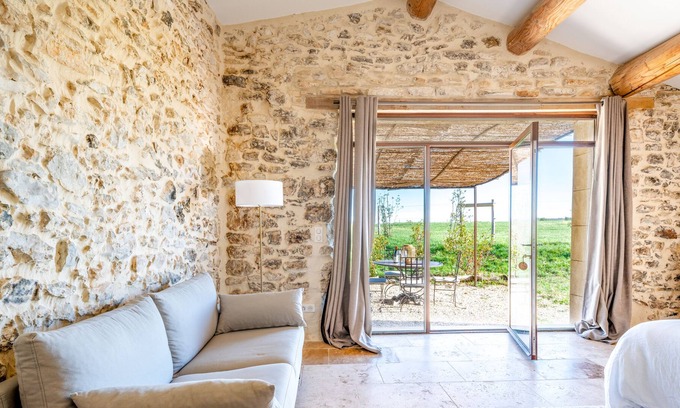Sault Cama Y Desayuno | Quiet Vaucluse bed and breakfast