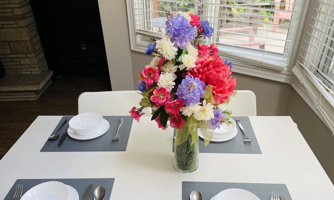 Lakeview Casa | Quiet, warm and beautiful place in Mississauga for your stay