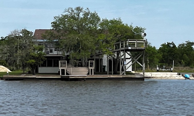 Pearlington Casa | Quiet Waterfront camp15 minutes from Bay St. Louis. EXCELLENT family Reunions!