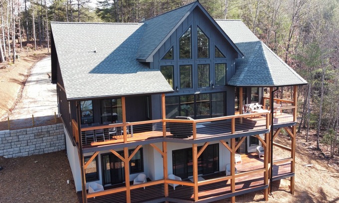Nebo Casa | Quiet Waterfront Lake House with Private Dock