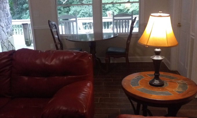 Central Casa | Quiet, yet convenient, country setting