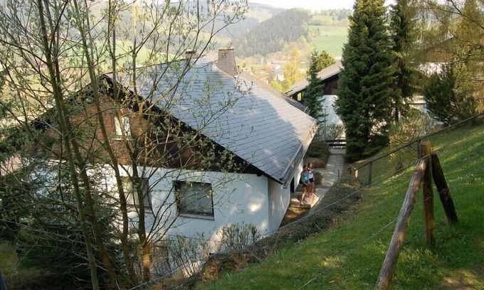 Schwalefeld Apartamento | Casa de vacaciones tranquila y espaciosa cerca de Willingen con hermosas vistas
