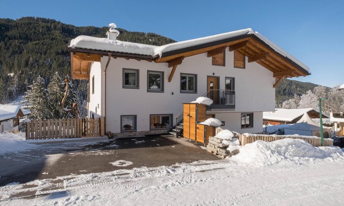Untertauern Apartamento | Quietly located property with balcony