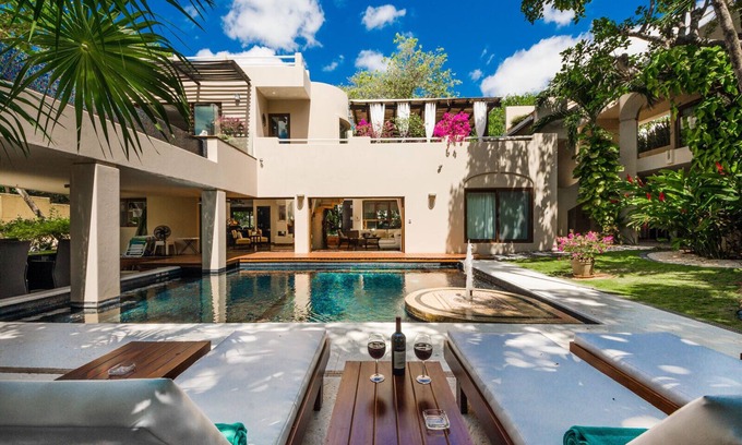 Playa Playacar Casa | Quinta Clara - Luxury 7 bedroom villa walking distance to town & beach