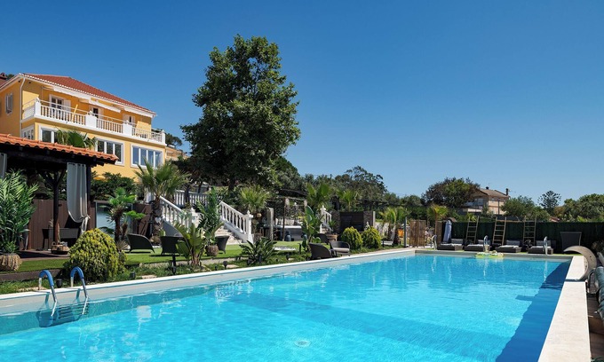 Odivelas Casa | Quinta da Fera - Exclusive Villa near Lisbon with Pool, Jacuzzi, BBQ, Sauna, Gym