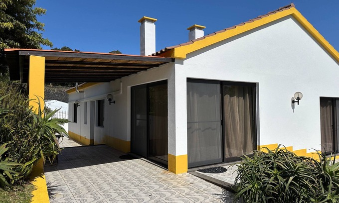 Livramento Villa | Quinta do Ananás Granja de piñas