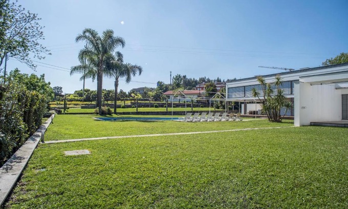 Portela Casa | Quinta Do Pomar Pomar Farm
