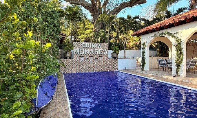 Coatepeque Casa | Quinta Monarca a beautiful house with private access to the lake