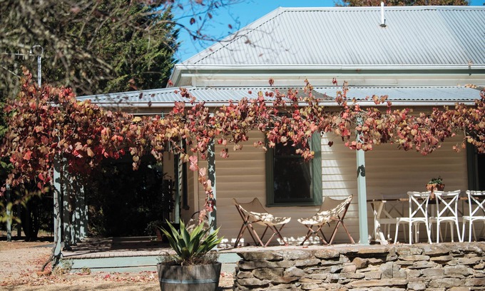 Mansfield Casa | Quintessential Australian homestead via Mansfield. Free wifi & private garden
