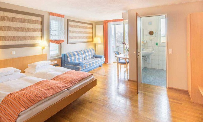 Zahringen Hotel | Habitación quíntuple con baño y ducha - Hotel Classic