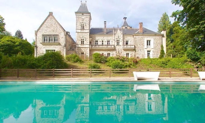 Saint-Priest-les-Fougeres Otro | Peculiar y lujoso - Chateau d'Oche South Wing