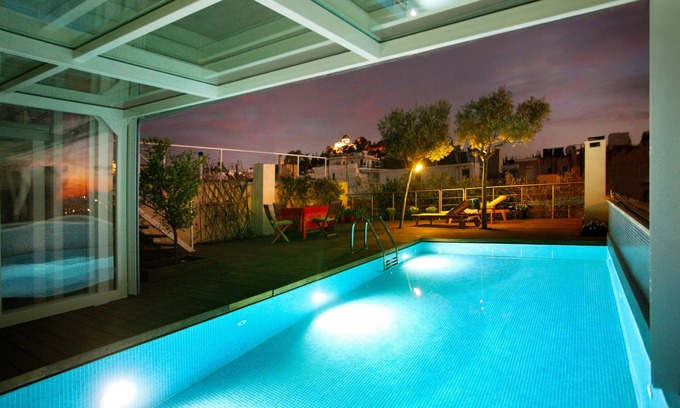 Thissio Apartamento | Apt2 peculiar / Piscina climatizada / Vista de la Acrópolis / Ubicación ideal