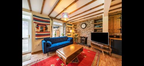 Margam Casa | Quirky Mountain Cottage