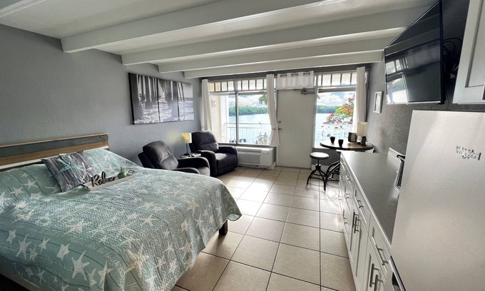 Ruskin Condominio | Quite , clean and unheard of views. Simply paradise #205