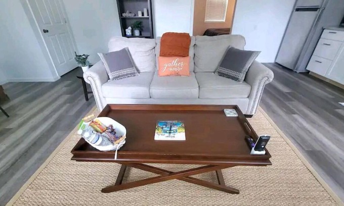Fountain Inn Apartamento | Quite studio down town fountain inn. 4 miles from Heritage Park Ampatheater!