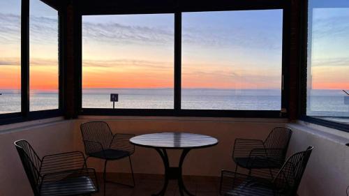Pleneuf-Val-Andre Apartamento | Résidence 720-pleneuf Val Andre - Maison typique situé en plein sur la digue du Val-André. MAE-2844