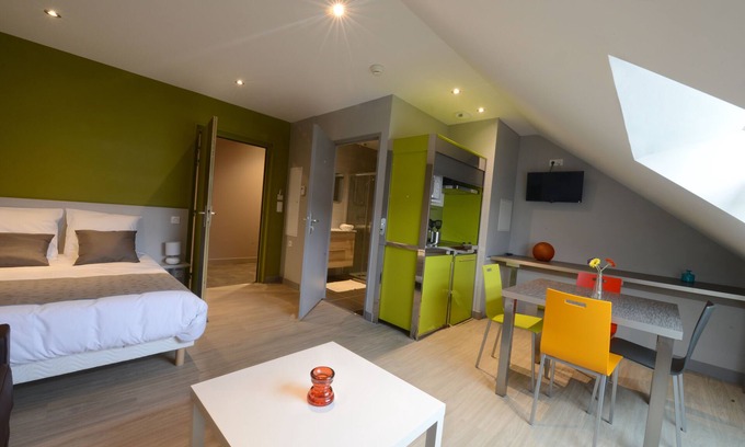 Alleuze Apartamento | Résidence Apparten Ville Studio 2 Personnes