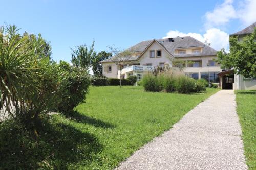 Salies-de-Bearn Apartamento | Résidence de la Source by Euclenima