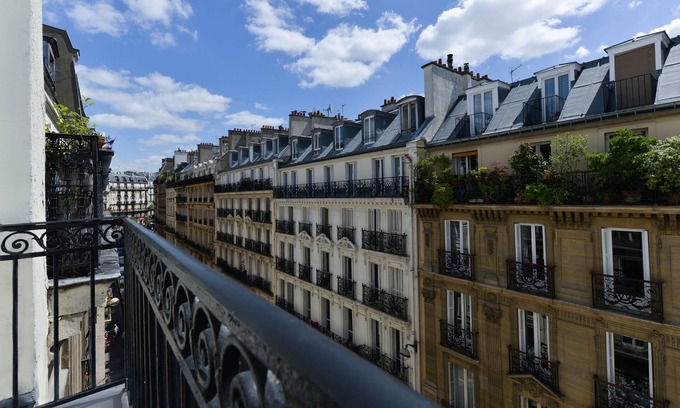 Quartier de Rochechouart Hotel | Résidence du Pré