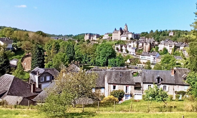 Uzerche Casa | Résidence le 11B