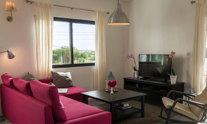 La Gaulette Apartamento | Hibiscus-Apartamento-Confortable-Baño con bañera-Vista a la laguna