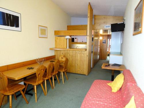 Arc-1800 Apartamento | Résidence Pierra Menta - Appartement spacieux de 4 pièces pour 9 personnes en dernier étage, proche des pistes et des commerces dans le village du Charve MAE-1660