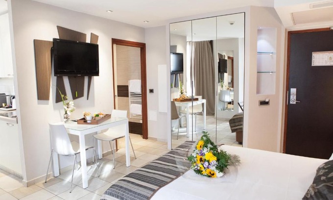 Juan-les-Pins Apartamento | Résidence Villa d'Elsa