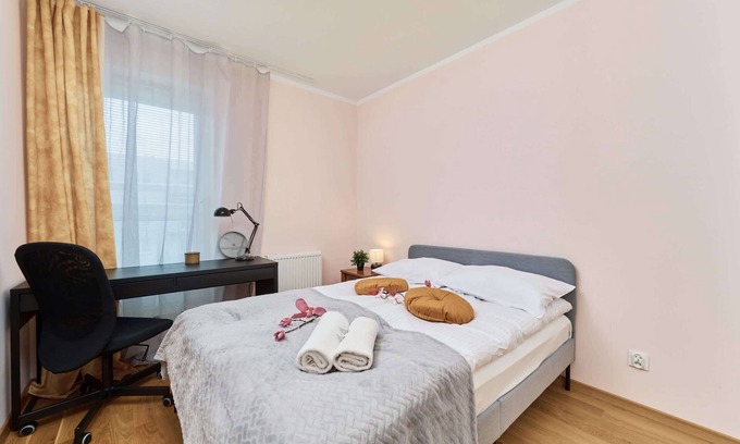 Krzyki Apartamento | Róży Wiatrów 25 | Comfortable Apartment | Wi-Fi