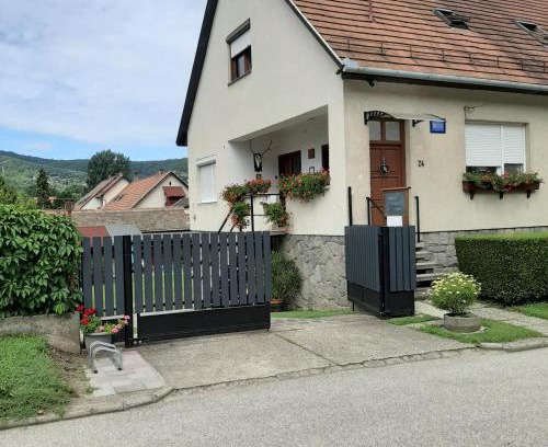 Szentendrei Casa | Rózsa Vendégház