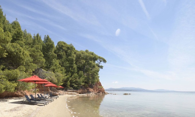 Chalkidona Villa | R 1319 Executive Suite with Outdoor Jacuzzi