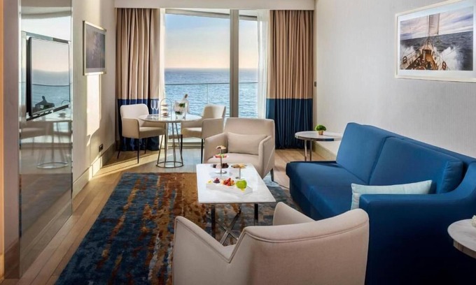 Bakırkoy Casa | R 1821 Crowne Plaza Istanbul Florya