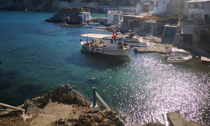 Kimolos Villa | R 3059 Τhe Elephant Elephant Goupa Beach
