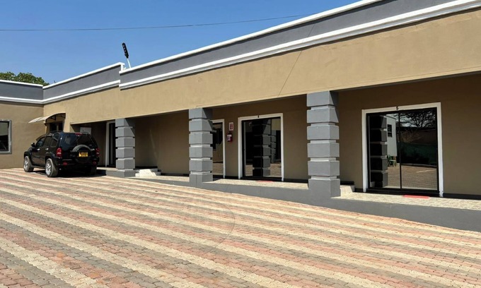 Kasane Casa | R&H Guest House