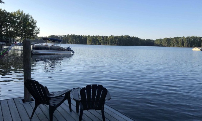 Chapin Casa | R&R Lake Retreat