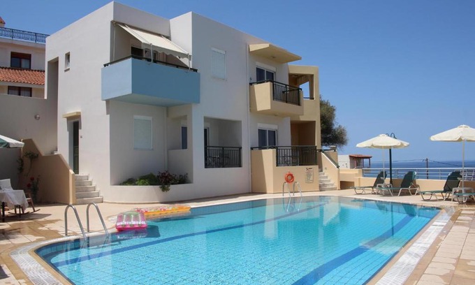 Sfakaki Apartamento | Radama C2
